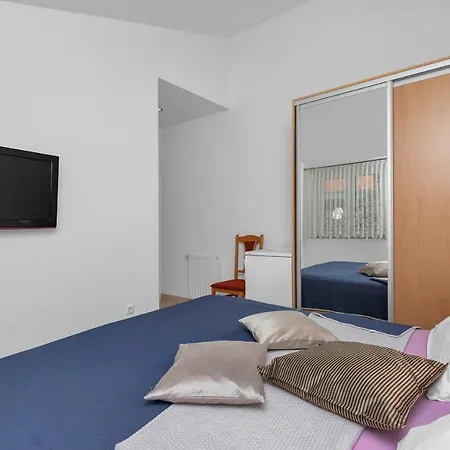 Guest house Pension Dijakovic Makarska